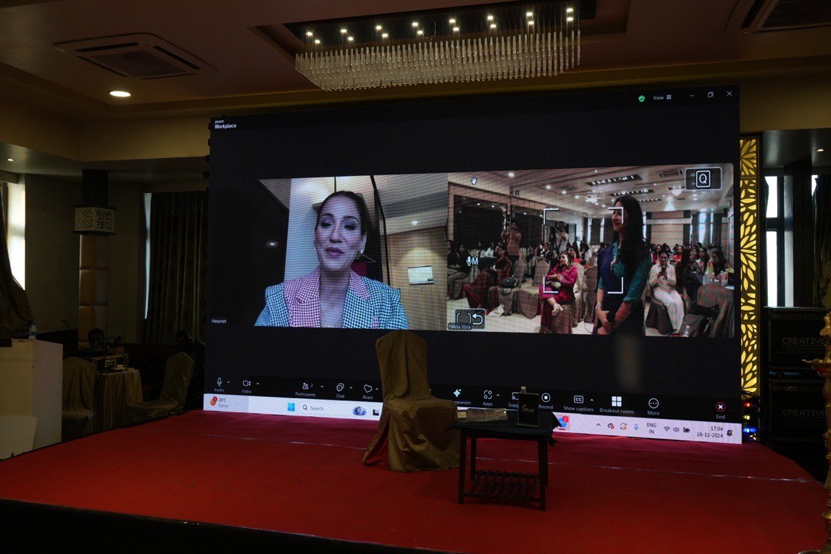 Virtual speaker session